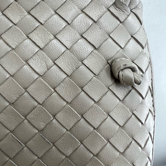 Bottega Veneta Crossbody - Picture 9 of 15